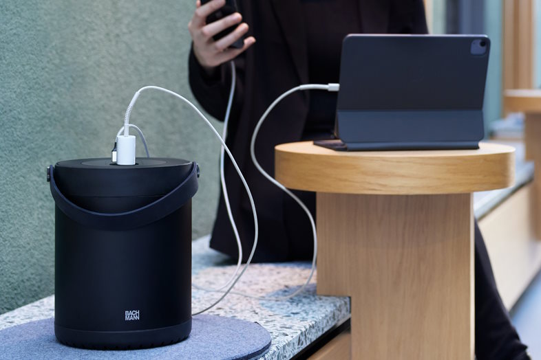 Welcome LOOP IN CHARGE, a product combining sleek design with practical cable management and charging solutions