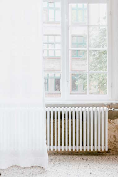 Den energieffektive radiator med moderne produktionsteknologi bliver stadig mere populær. Perfekt i ældre bygninger, men også til et retro-look i nybyggeri.